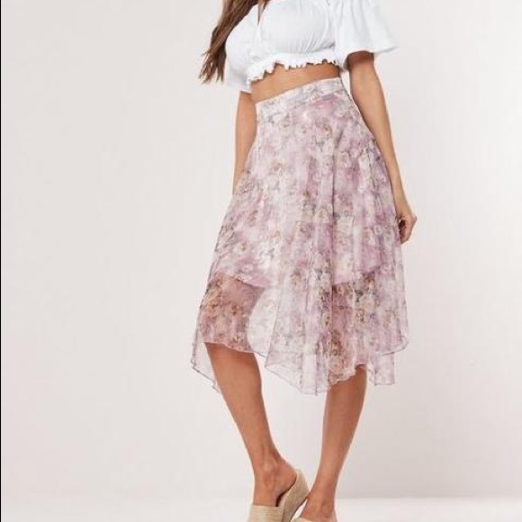 MISSGUIDED Purple floral shimmer frill hem skirt - Picture 2 of 4